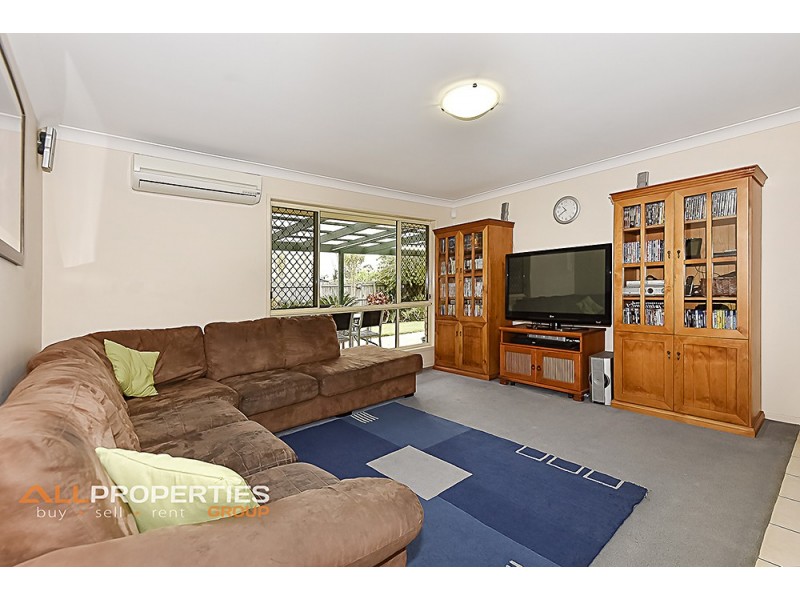 5 Montville Place, Forest Lake QLD 4078