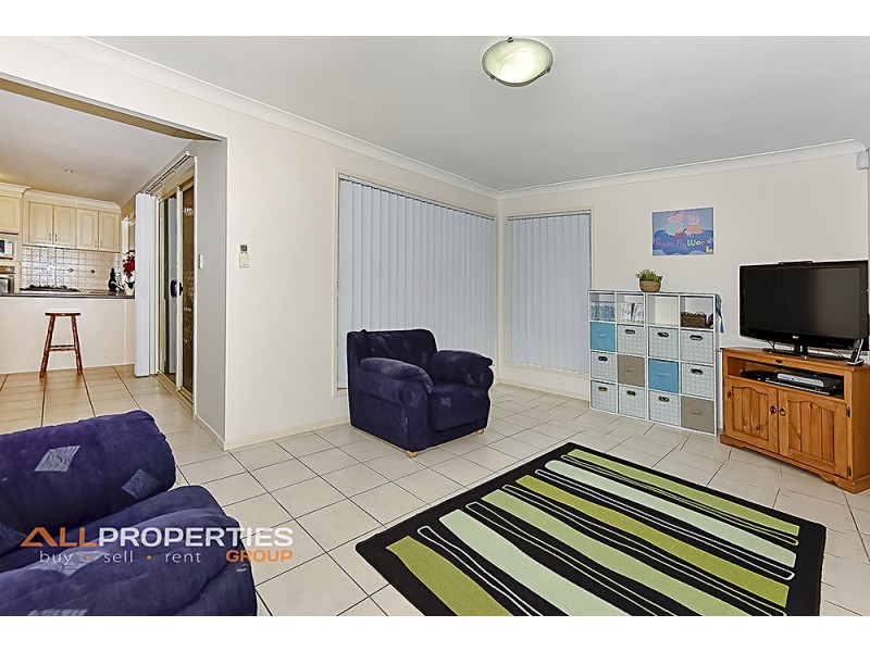 5 Montville Place, Forest Lake QLD 4078