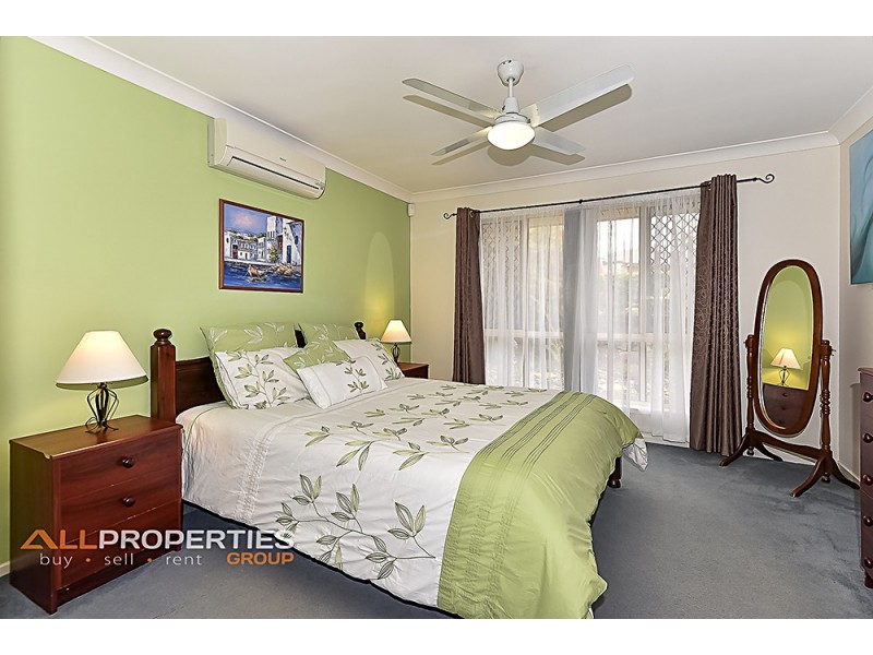 5 Montville Place, Forest Lake QLD 4078