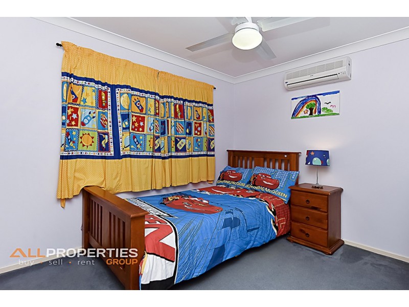 5 Montville Place, Forest Lake QLD 4078