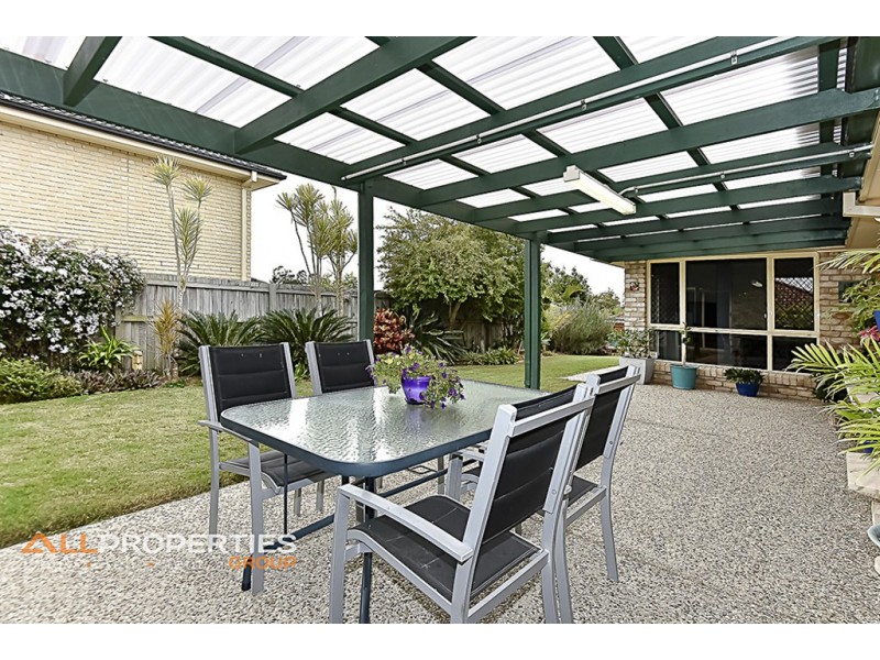 5 Montville Place, Forest Lake QLD 4078