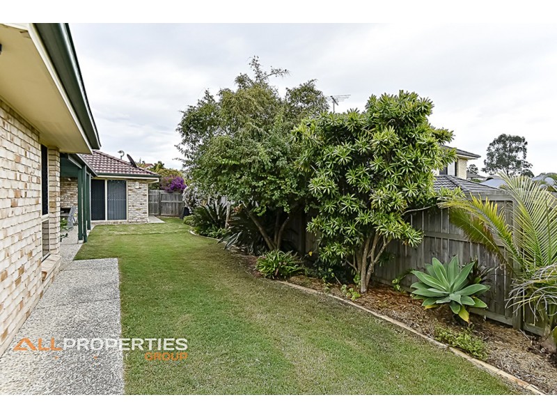 5 Montville Place, Forest Lake QLD 4078