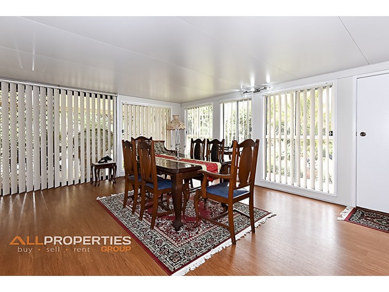 10 DRACON STREET, Regents Park QLD 4118