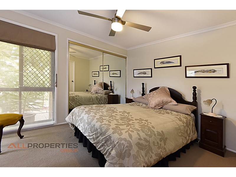 10 DRACON STREET, Regents Park QLD 4118