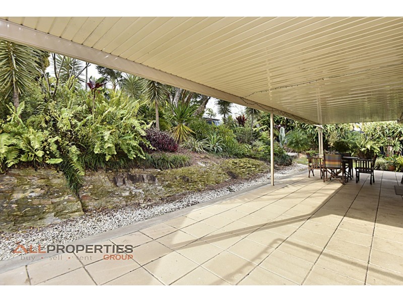 10 DRACON STREET, Regents Park QLD 4118