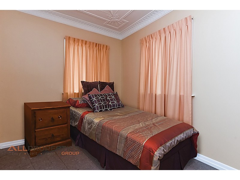 16 Killarney Avenue, Darra QLD 4076