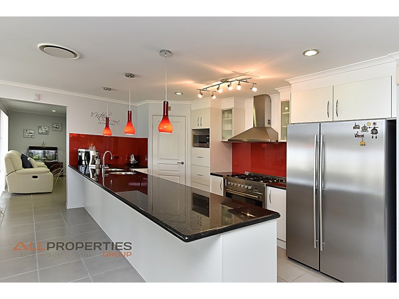 5 Domatia Street, Heathwood QLD 4110