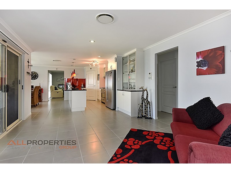 5 Domatia Street, Heathwood QLD 4110