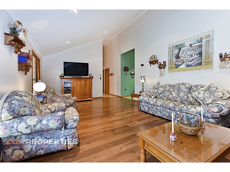 98-118 Canterbury Drive, Mundoolun QLD 4285