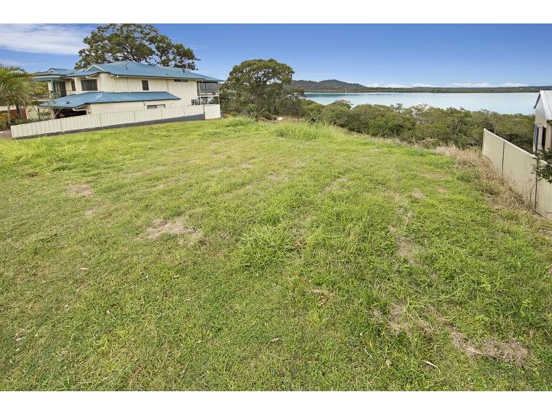 146 Canaipa Point Drive, Russell Island QLD 4184