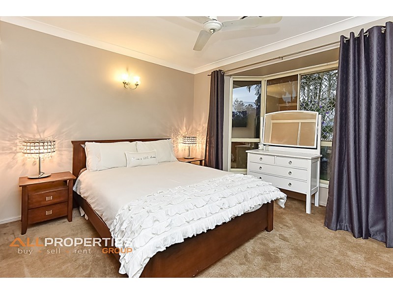 7 Burdekin Court, Hillcrest QLD 4118