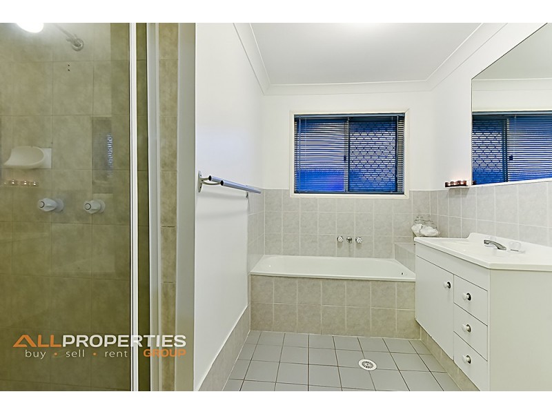 7 Burdekin Court, Hillcrest QLD 4118