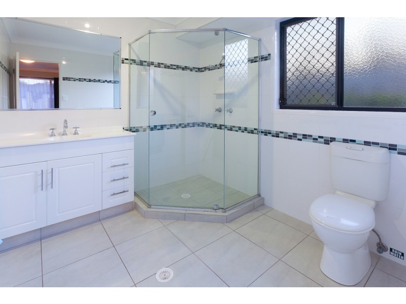 5 Bridgewater Cl, Drewvale QLD 4116