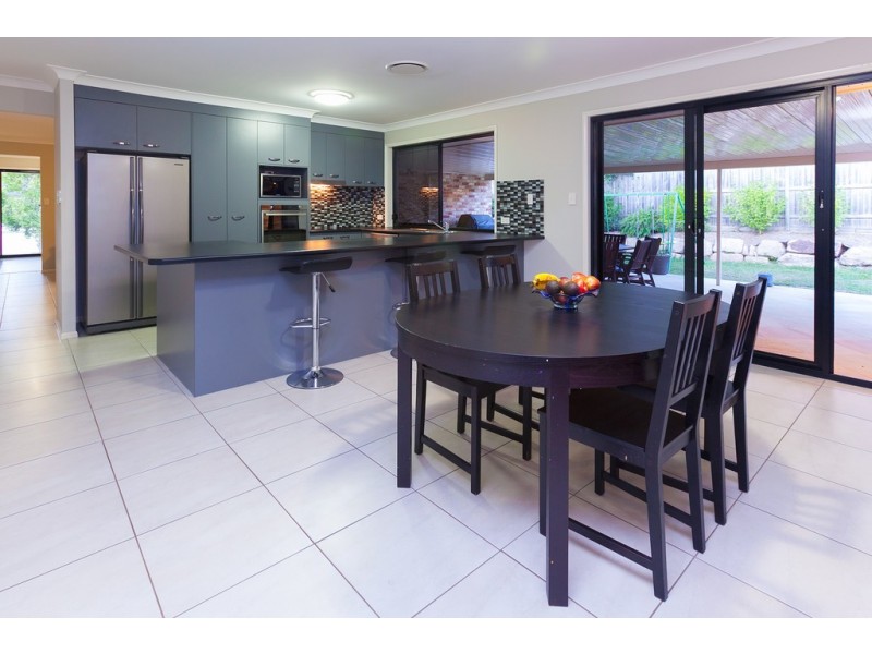 5 Bridgewater Cl, Drewvale QLD 4116