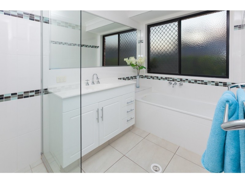 5 Bridgewater Cl, Drewvale QLD 4116