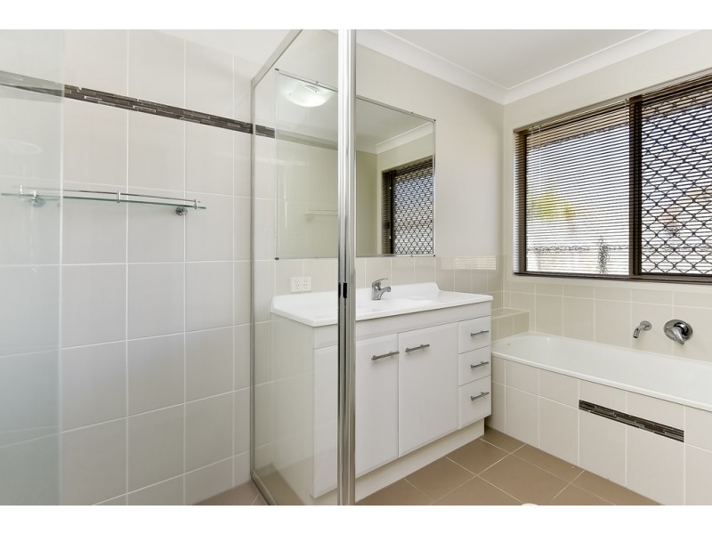 10 Leigh St, Drewvale QLD 4116