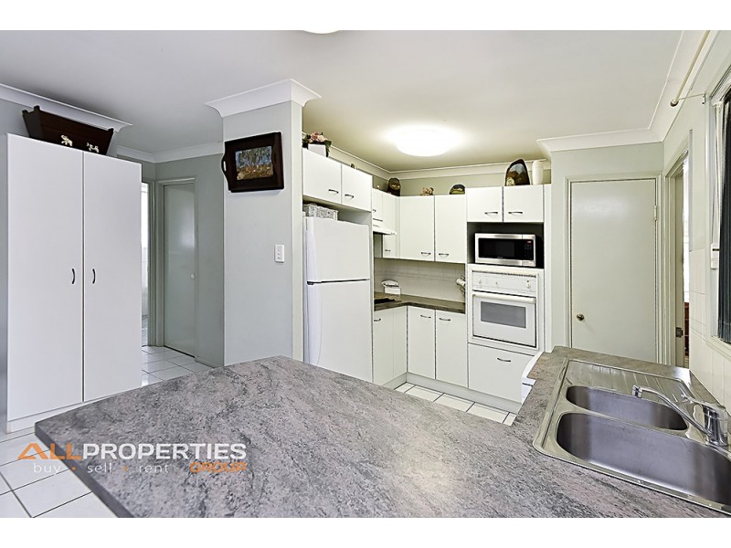 81 GORDONIA DRIVE, Regents Park QLD 4118