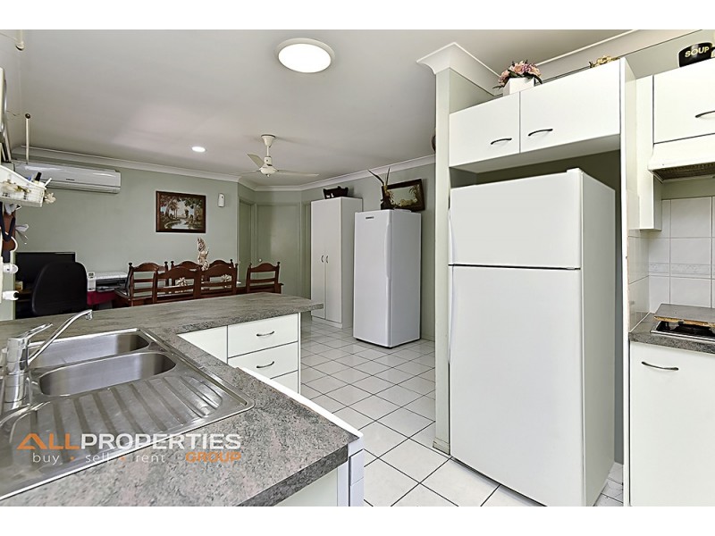 81 GORDONIA DRIVE, Regents Park QLD 4118