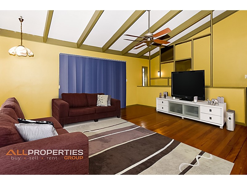 19 Horizon Drive, Jamboree Heights QLD 4074