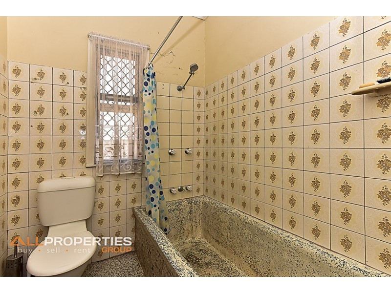 18 King Edward Ave, Darra QLD 4076