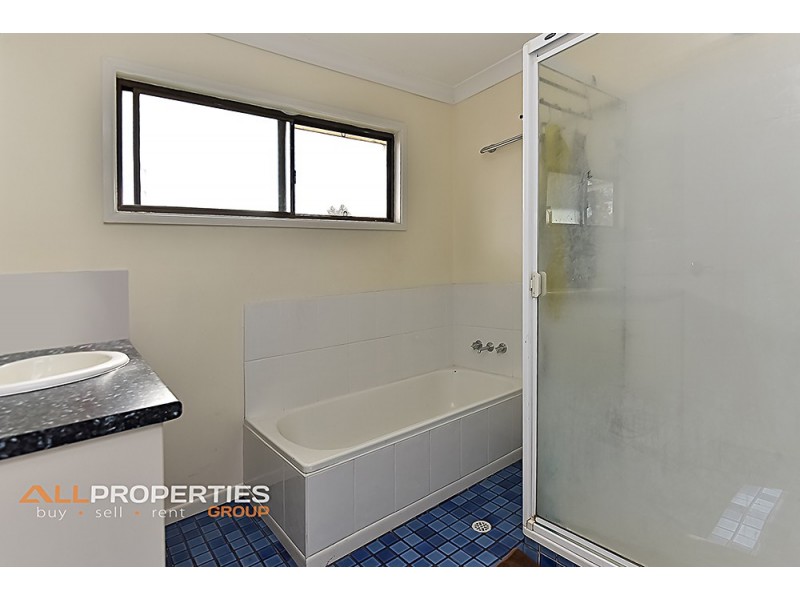111 Brisbane Tce, Goodna QLD 4300