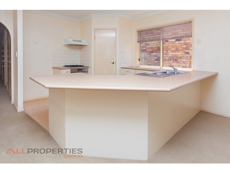 27 Rimu Crescent, Forest Lake QLD 4078