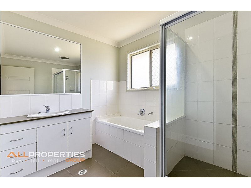 20 Hofmann Close, Oxley QLD 4075