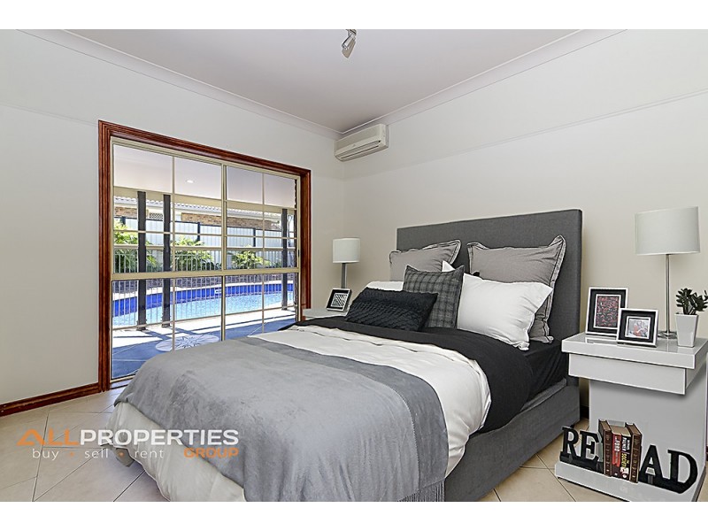 4 Olivia Court, Regents Park QLD 4118