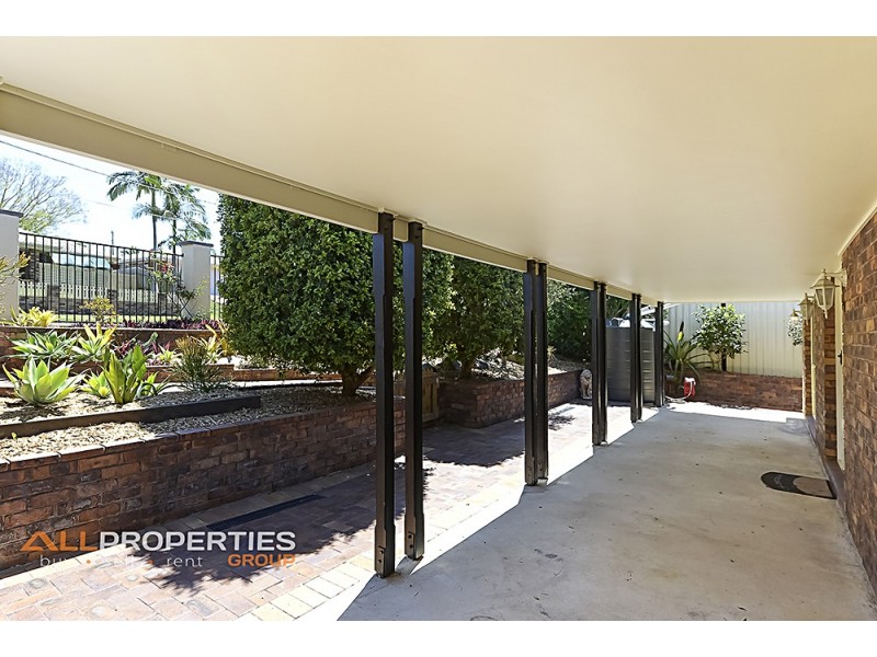 4 Olivia Court, Regents Park QLD 4118