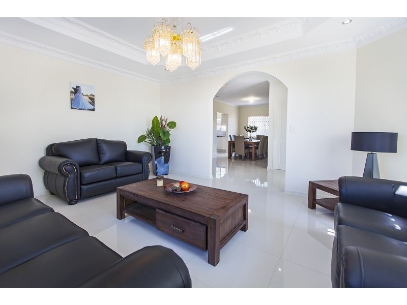 2 Woodglen Street, Kuraby QLD 4112