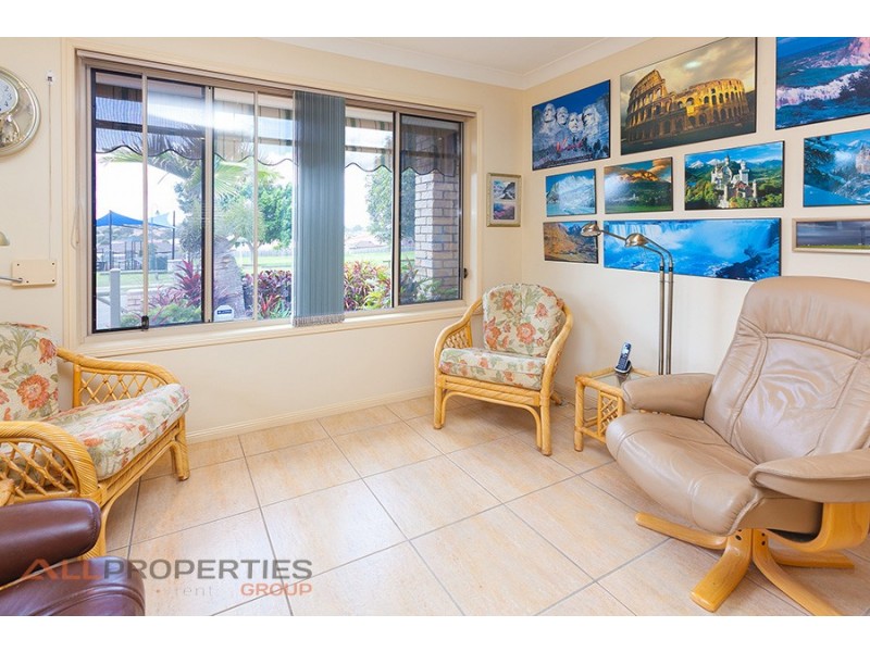 70 Franquin Crescent, Kuraby QLD 4112