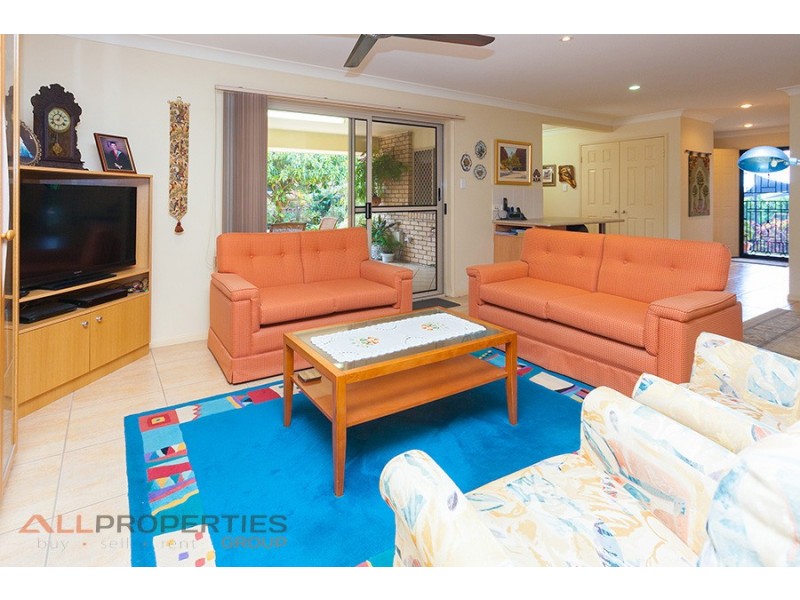 70 Franquin Crescent, Kuraby QLD 4112