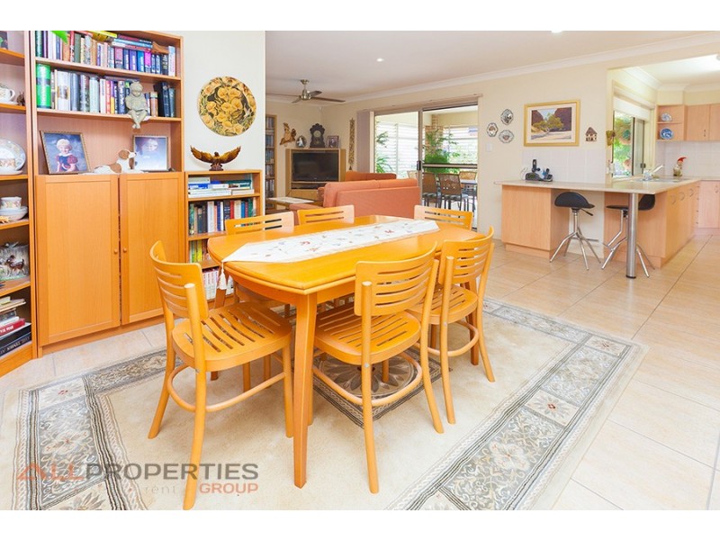 70 Franquin Crescent, Kuraby QLD 4112