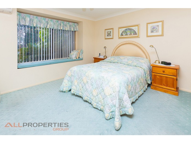 70 Franquin Crescent, Kuraby QLD 4112
