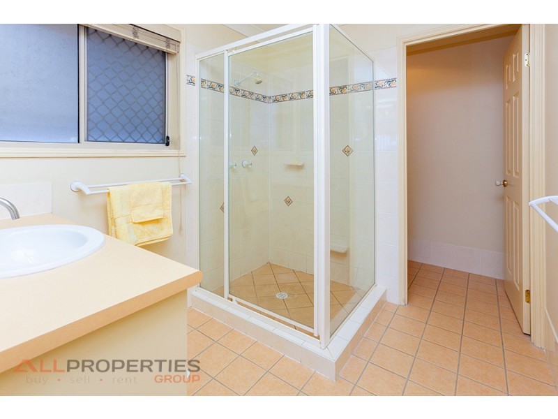 70 Franquin Crescent, Kuraby QLD 4112
