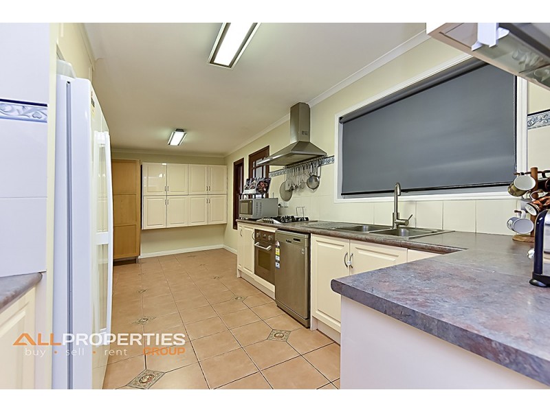 53 Fiona Street, Bellbird Park QLD 4300