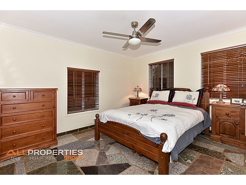 53 Fiona Street, Bellbird Park QLD 4300