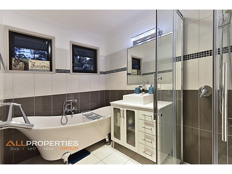 53 Fiona Street, Bellbird Park QLD 4300