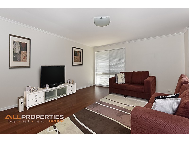31 CORSLOOT STREET, Regents Park QLD 4118