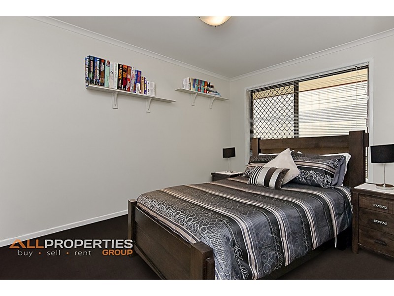 31 CORSLOOT STREET, Regents Park QLD 4118