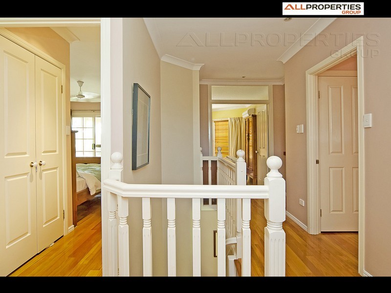 55 Lakeside Crescent, Forest Lake QLD 4078