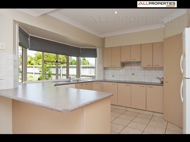 55 Lakeside Crescent, Forest Lake QLD 4078