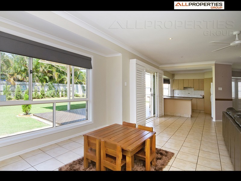 55 Lakeside Crescent, Forest Lake QLD 4078