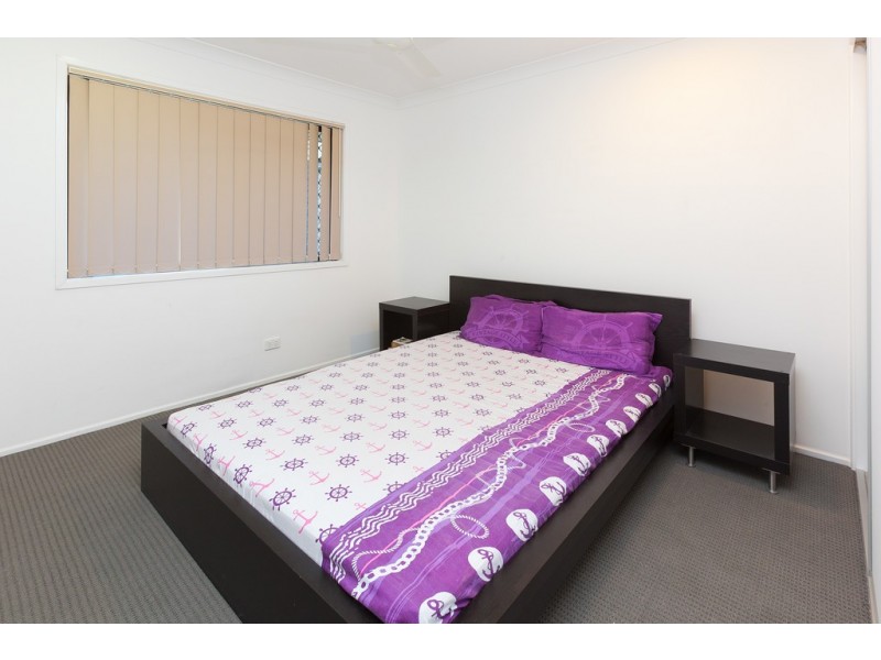 18 Barrine Pl, Parkinson QLD 4115