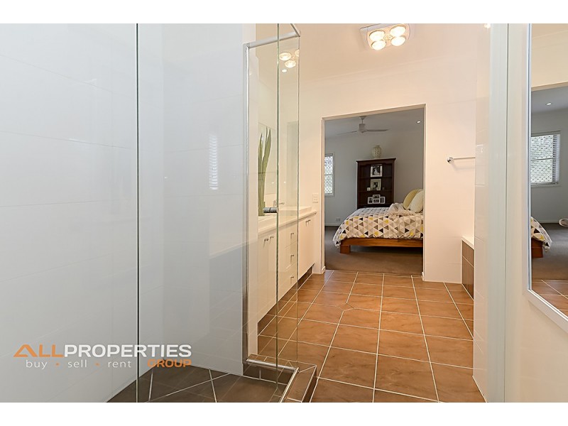 13-15 Highview Court, Woodhill QLD 4285