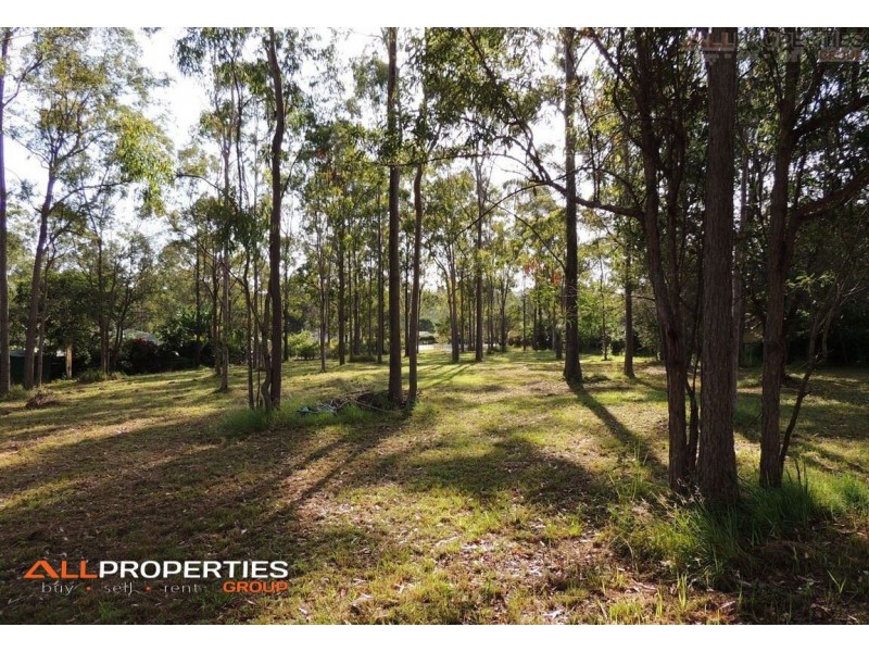 8 Potaroo Ct, Greenbank QLD 4124