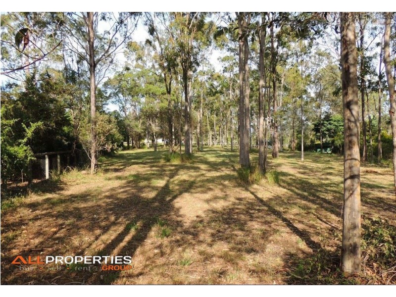 8 Potaroo Ct, Greenbank QLD 4124