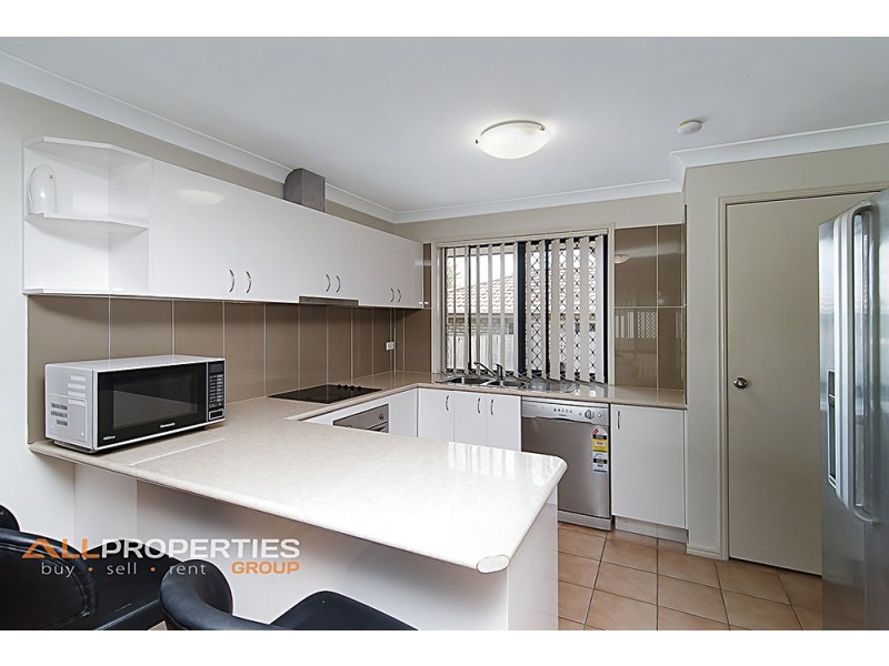 2 McKerrow Crescent, Goodna QLD 4300