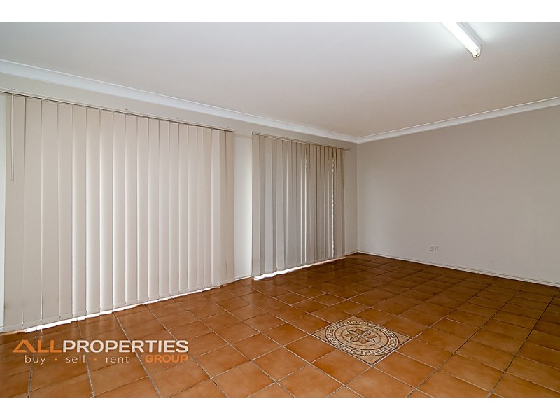 2 McKerrow Crescent, Goodna QLD 4300