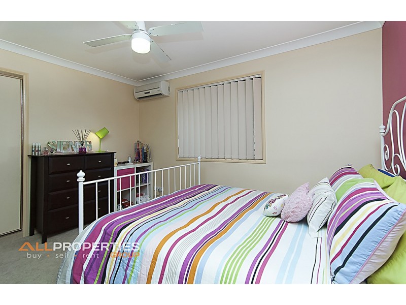 13 Swanbrook Place, Parkinson QLD 4115